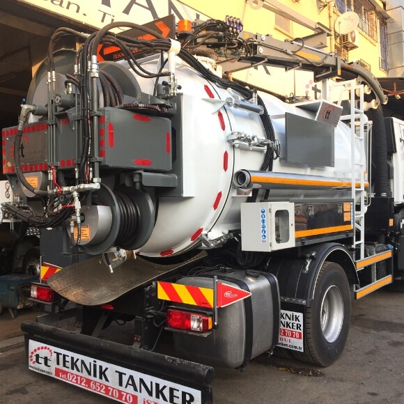 Sewer Cleaning Vehicles