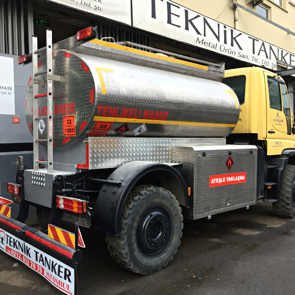 6000 Liter Fuel Tanker